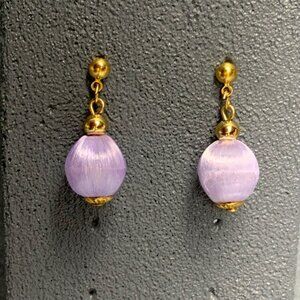 Satin Dangle Pierced Earrings .75 In Light Purple Beads Gold Fun Retro Vintage